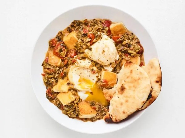Spinach and paneer shakshuka