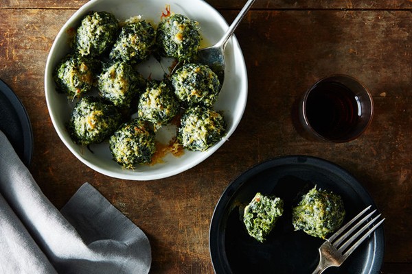 Spinach and ricotta dumplings (Gnocchi verde)