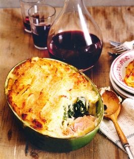 Spinach and salmon shepherd's pie (Escondidinho de salmon com espinafre)