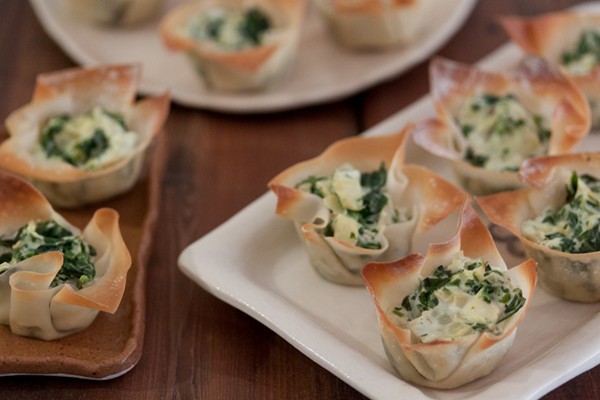 Spinach artichoke cups