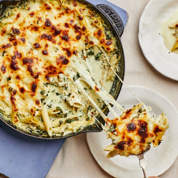 Spinach-artichoke-dip pasta 