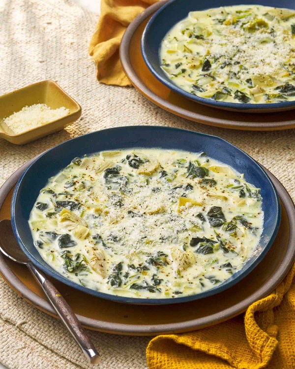 Spinach artichoke dip soup