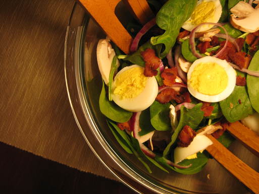 Spinach bacon salad
