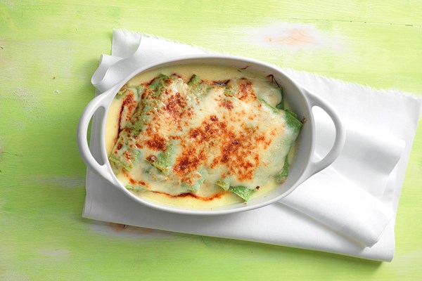Spinach cannelloni with white beans and zucchini (Cannelloni verdi con fagioli bianchi e zucchine)