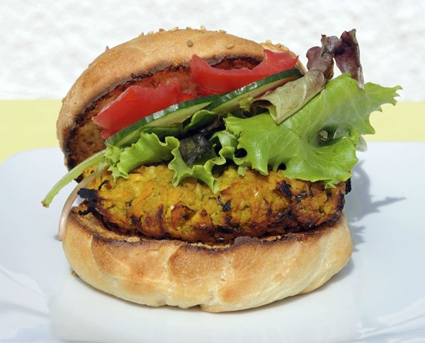 Spinach-chickpea burgers