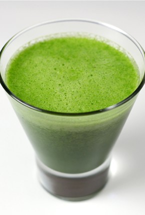 Spinach coconut smoothie with psyllium