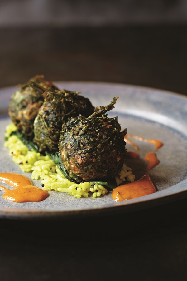 Spinach dumplings and lemon rice