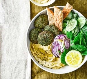 Spinach falafel & hummus bowl