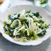 Spinach, fennel and broad bean salad 