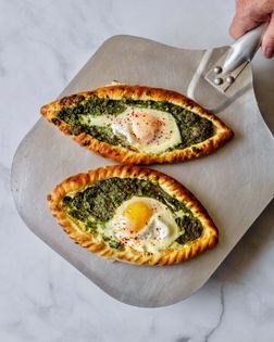 Spinach, feta, and egg breakfast pide
