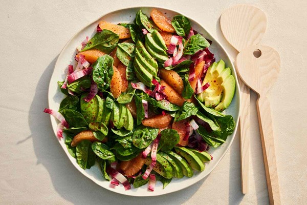 Spinach, grapefruit, and avocado salad with sesame vinaigrette
