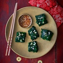 Spinach in ginger sauce