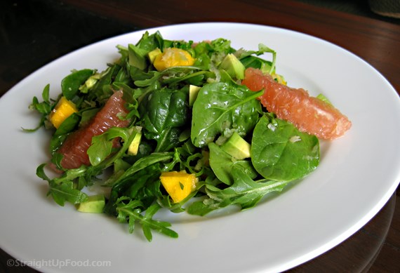Spinach-mango salad