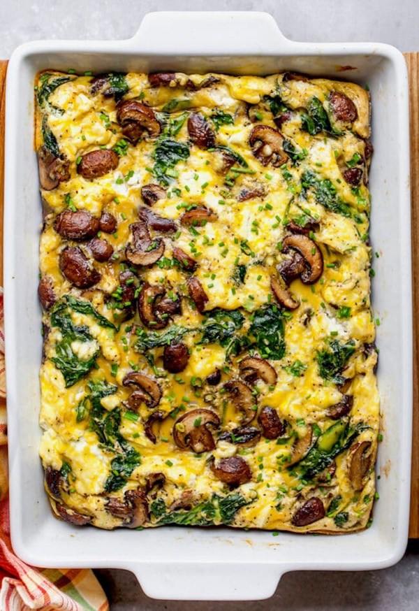 Spinach mushroom breakfast casserole