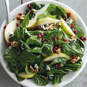 Spinach, pear & pomegranate salad