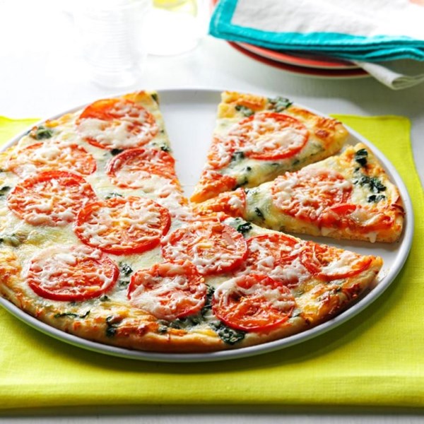 Spinach pizza