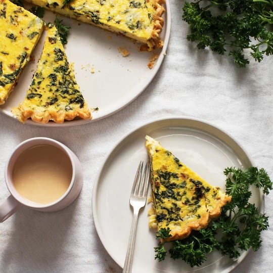 Spinach quiche with Manchego & pancetta