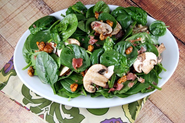Spinach salad with hot prosciutto dressing