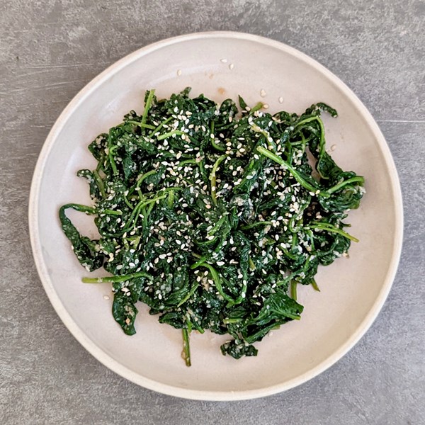 Spinach salad with sesame dressing (Horenso no goma-ae)