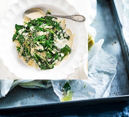 Spinach salad with sesame dressing