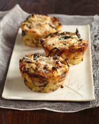 Spinach-shiitake bread pudding