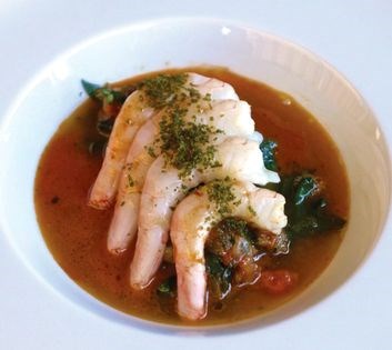 Spinach soup with white shrimp (Espinacas esparragás con gamba blanca)