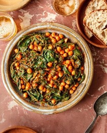 Spinach with chickpeas (Espinacas con garbanzos)