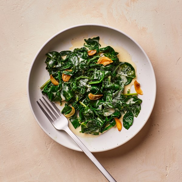 Spinach with garlic and crème fraîche [Julia Langbein]