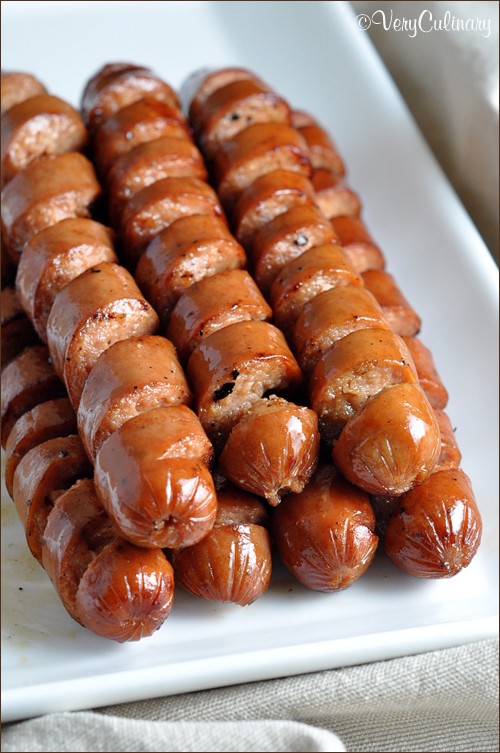 Spiral grilled hot dogs