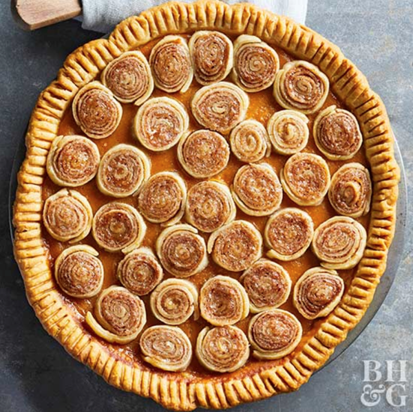 Spiral-topped sweet potato pie