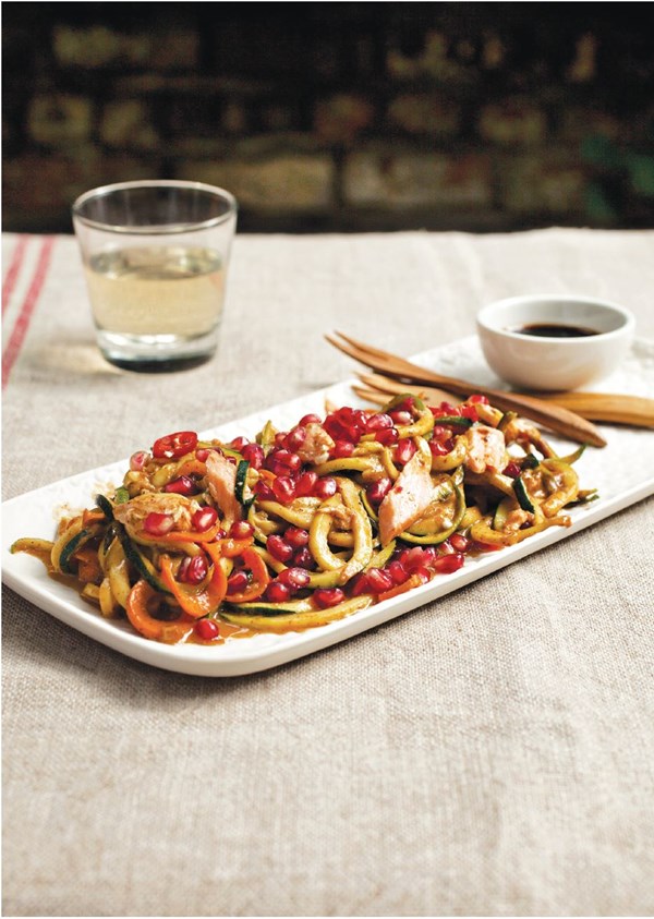 Spiralizer recipes - flaked salmon with spicy pomegranate noodles