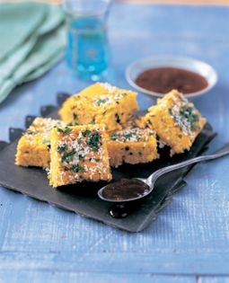 Split chickpea squares with coconut