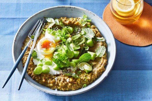 Split pea dhal with curry leaf, cucumber & mint