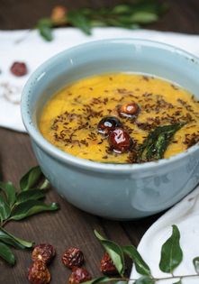 Split red lentils with tomatoes (Khatti daal)