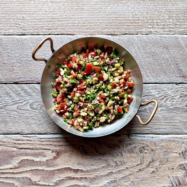 Spoon salad (Gavurdağ salatası)