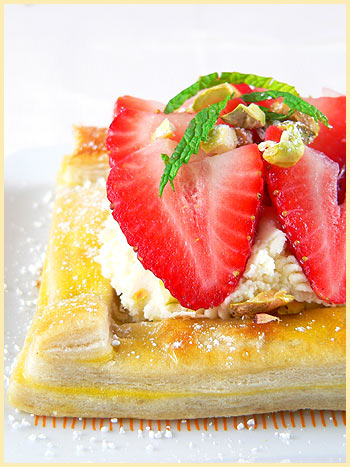 Spring and strawberry tartlets