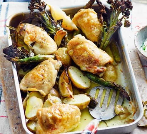 Spring chicken traybake
