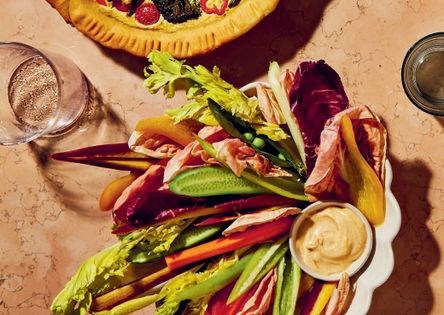 Spring crudités & spicy aïoli