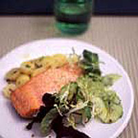 Spring lettuce, cold-smoked salmon and new potato salad 