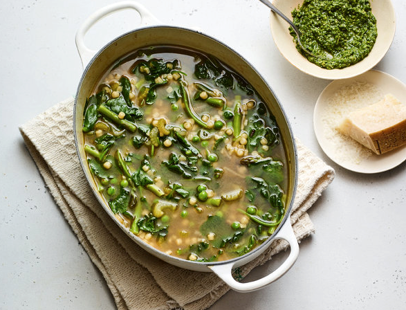 Spring minestrone with kale and pasta