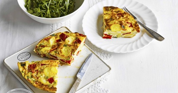 Spring onion and roasted red pepper frittata