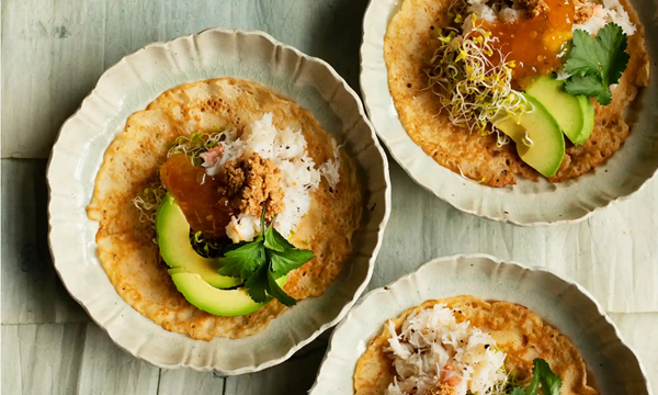 Spring onion pancakes, crab and avocado