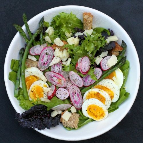 Spring panzanella with asparagus