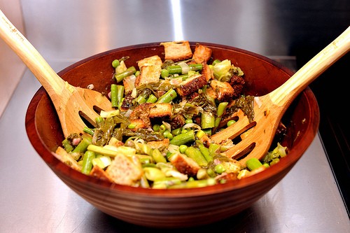 Spring panzanella with asparagus, peas, leeks and sorrel