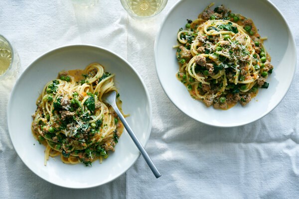 Spring pasta Bolognese with lamb and peas