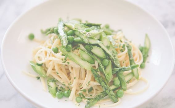 Spring pasta carbonara