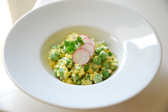 Spring picnic pea salad