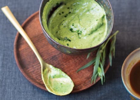 Spring salad dressed with avocado aïoli