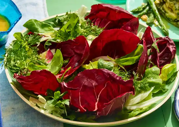Spring salad with herbs