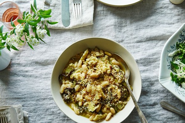 Spring vegetarian cassoulet